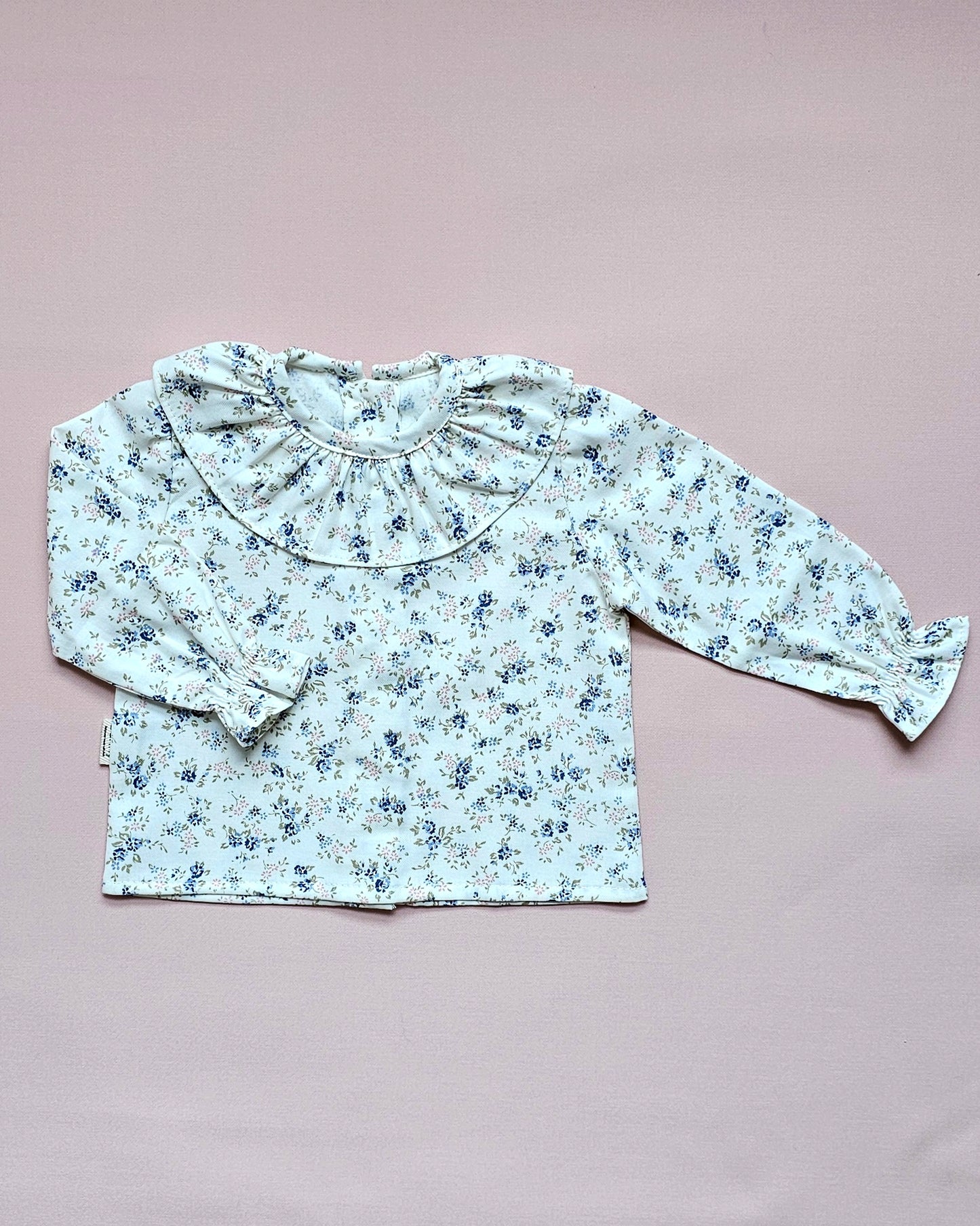 Blusa Maria flores rosa e azul